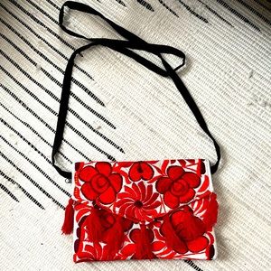 Artisanal Mexican embroidered handbag, never been used